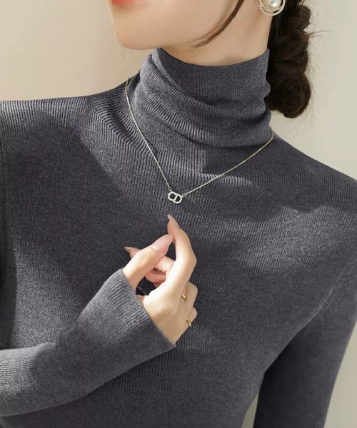 VIBGYOR（ヴィブジョー）の「【EIZZ/アイズ】ハイゲージ タートルネック タイトフィット ニット（ニット/セーター・レディース・チャコール/ブラウン/ブラック/オフホワイト/グレー/ブルー・FREE）」の15枚目の写真