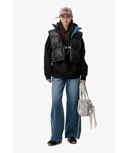 LUVISTRUE(ラヴイズトゥルー)の「AM STAR LOGO PADDING VEST(BLACK)(ダウンベスト・レディース・その他・FREE)」の2枚目の写真