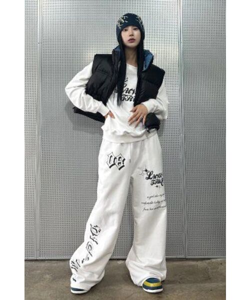 LUVISTRUE(ラヴイズトゥルー)の「AM STAR LOGO PADDING VEST(BLACK)(ダウンベスト・レディース・その他・FREE)」の5枚目の写真