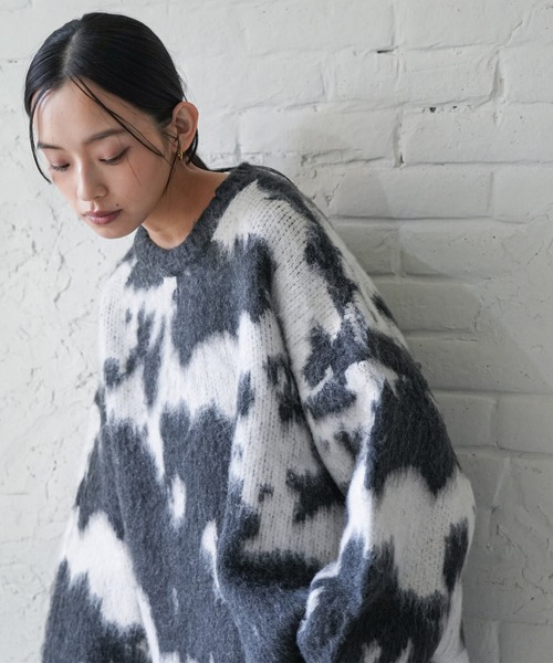 mili an deni（ミリアンデニ）の「カウ柄シャギーニットプルオーバー（ニット/セーター・レディース・チャコールグレー/ブラウン・M）」の5枚目の写真