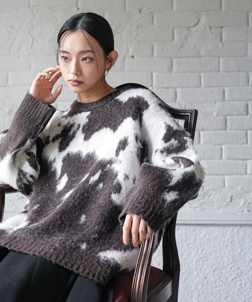 mili an deni（ミリアンデニ）の「カウ柄シャギーニットプルオーバー（ニット/セーター・レディース・チャコールグレー/ブラウン・M）」の11枚目の写真