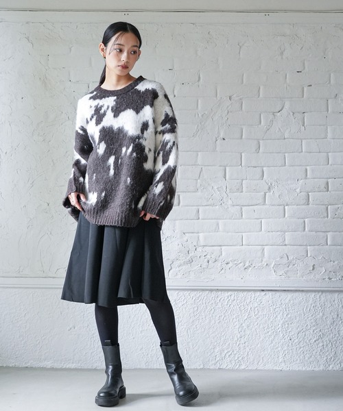 mili an deni（ミリアンデニ）の「カウ柄シャギーニットプルオーバー（ニット/セーター・レディース・チャコールグレー/ブラウン・M）」の15枚目の写真