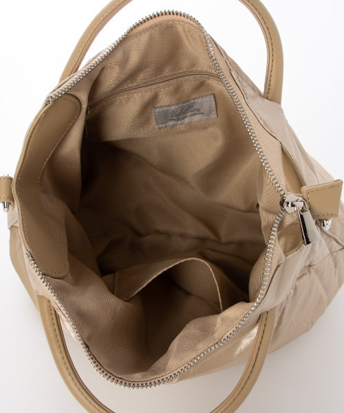 cache cache(カシュ カシュ)の「カシュカシュ cachechche / ソフトメタリック2wayミニトート(トートバッグ・レディース・ベージュ/ブロンズ/ブラック/シルバー・FREE)」の16枚目の写真