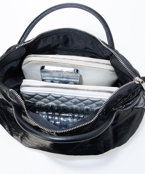 cache cache(カシュ カシュ)の「カシュカシュ cachechche / ソフトメタリック2wayミニトート(トートバッグ・レディース・ベージュ/ブロンズ/ブラック/シルバー・FREE)」の12枚目の写真