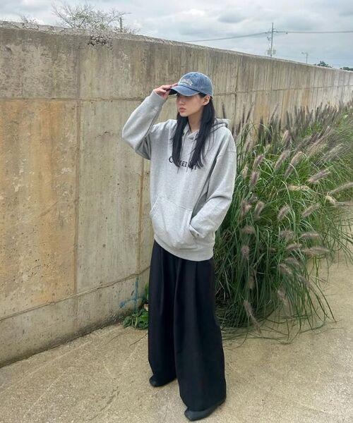 COVERNAT(カバーナット)の「センターアセンティックフードパーカー ブラック(パーカー・レディース・その他・X-SMALL/SMALL/MEDIUM/LARGE/X-LARGE/XX-LARGE)」の20枚目の写真