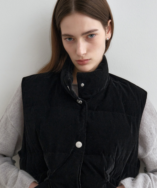 MONGDOL(モンドル)の「ダックダウンベルベットパディングベストブラックMDJP019BLACK(ダウンベスト・レディース・その他・F)」の2枚目の写真