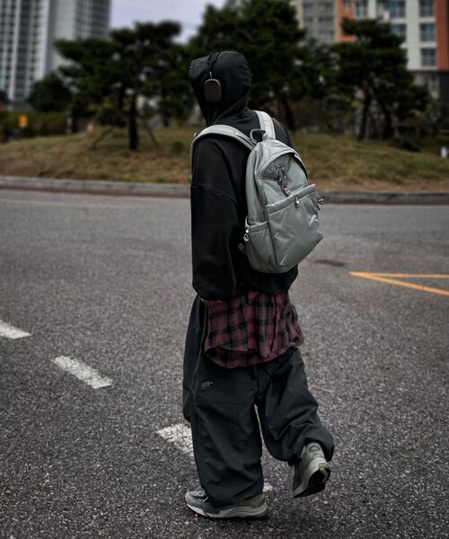 THE MILE（ザマイル）の「ML NYLON WIDE BALLON STRING PANT [BEIGE]（スウェットパンツ・メンズ・その他・LARGE/MEDIUM/SMALL）」の11枚目の写真