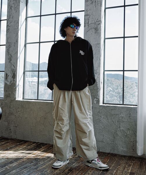 THE MILE（ザマイル）の「ML NYLON WIDE BALLON STRING PANT [BEIGE]（スウェットパンツ・メンズ・その他・LARGE/MEDIUM/SMALL）」の13枚目の写真