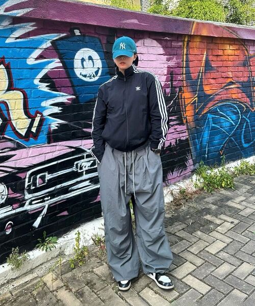 THE MILE（ザマイル）の「ML NYLON WIDE BALLON STRING PANT [BEIGE]（スウェットパンツ・メンズ・その他・LARGE/MEDIUM/SMALL）」の16枚目の写真