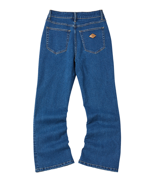 COMONINOZ（コモニノズ）の「W BOOTSCUT PANTS [BLUE]（デニムパンツ・レディース・ブルー・MEDIUM/SMALL）」の2枚目の写真