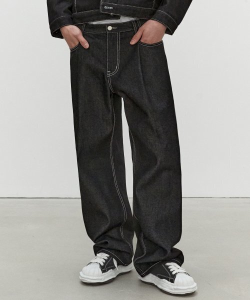 DECET(デケト)の「Deep Pleats Wide Jeans DCPT030CPBlack(デニムパンツ・レディース・その他・34/32/30/26/28)」の9枚目の写真