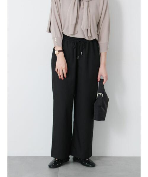 Te chichi TERRASSE(テチチテラス)の「【選べる着丈】ストレートイージーパンツ(その他パンツ・レディース・チャコールグレー/ブラック/イエロー/ベージュ/ブラウン・フリー(S)/フリー(M))」の1枚目の写真