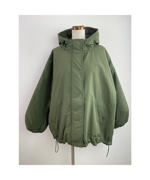 WORLD WIDE LOVE!(ワールドワイドラブ)の「中綿BIGブルゾン(ブルゾン・レディース・アイボリー/ブラック/カーキ・1)」の3枚目の写真