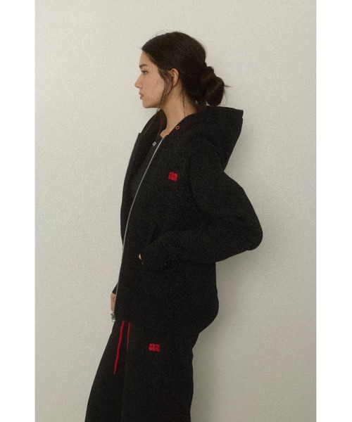 ALEXIA STAM（アリシアスタン）の「Wellness Contrast Logo Zip Up Hoodie /ウェルネス ジップアップパーカー（パーカー・レディース・グレー/ブラック・FREE）」の5枚目の写真