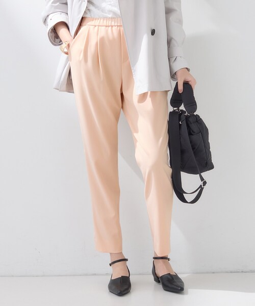 INDIVI(インディヴィ)の「【褒められパンツ/高ストレッチ】タックテーパードパンツ(その他パンツ・レディース・ホワイト/オレンジ系/ネイビー/ライトベージュ・38/15 /13/05/36/40/03/19/12)」の4枚目の写真