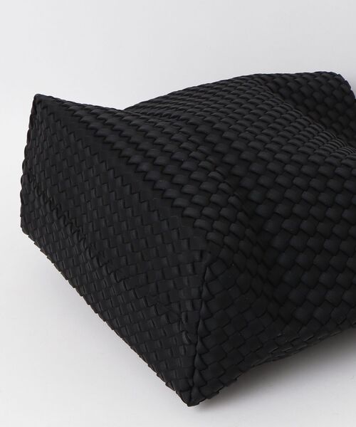 NAGHEDI（ナゲディ）の「NAGHEDI Nomad Medium Hobo ナケディ メッシュ ノマド ミディアム ホーボートートバッグ（トートバッグ・レディース・ベージュ/ブラック/クリーム・FREE）」の20枚目の写真