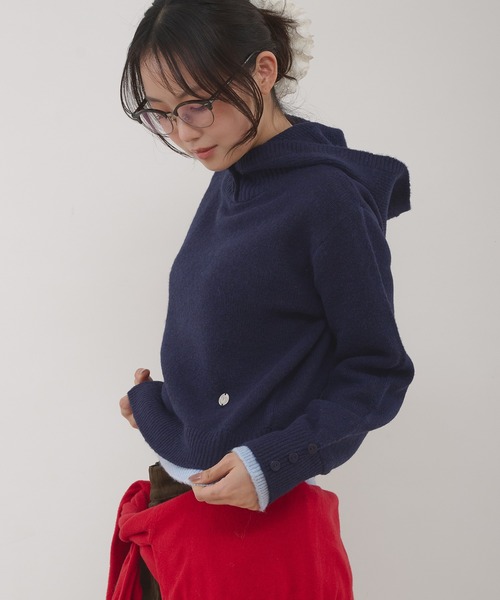MUHET（ミュエータ）の「layered like hoodie knit / レイヤード風ニットフーディ（ニット/セーター・レディース・ネイビー/アイボリー・FREE）」の10枚目の写真