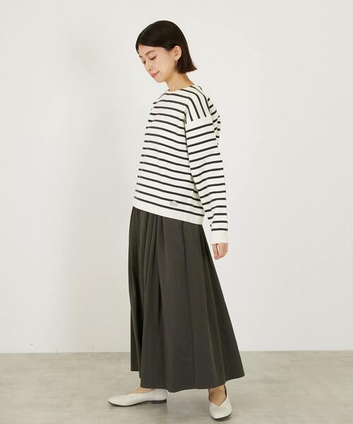 LOGEMENT DE CLAIRE(ロジュモンドクレール)の「ボーダーボートネックニット(ニット/セーター・レディース・ベージュ/ネイビー/オフホワイト・FREE)」の5枚目の写真