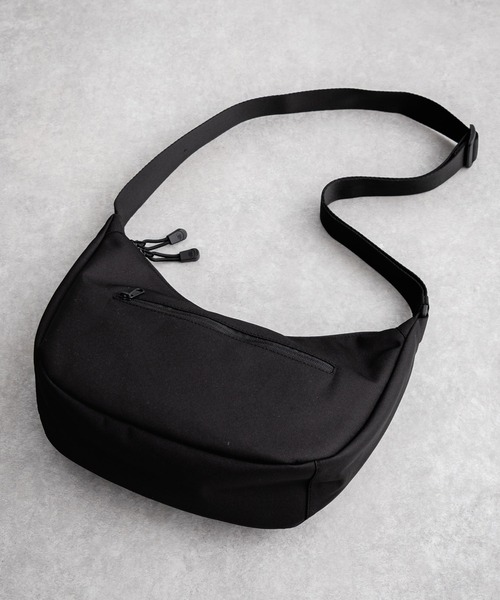 ホーボーバッグ25ショルダーバッグ⭐︎ノベルティ 新色追加 日本未展開モデル WHITE LABEL THE NORTH FACE STANDARD HOBO