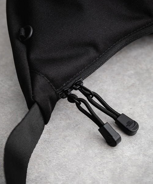 THE NORTH FACE(ザノースフェイス)の「新色追加 日本未展開モデル WHITE LABEL THE NORTH FACE STANDARD HOBO BAG S ショルダーバッグ(ショルダーバッグ・メンズ・ブラック/クリーム・FREE)」の16枚目の写真
