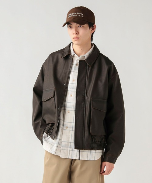 BEAMS HEART（ビームスハート）の「クラシック フェイクレザー ブルゾン【ユニセックス】（ブルゾン・メンズ・ダークブラウン/ブラック・LARGE/SMALL/MEDIUM）」の2枚目の写真