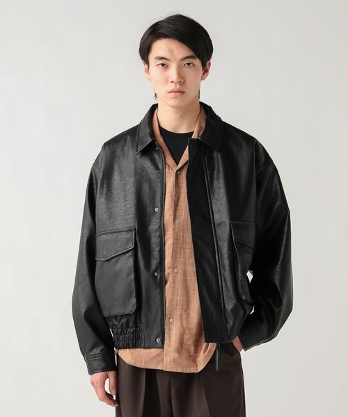 BEAMS HEART（ビームスハート）の「クラシック フェイクレザー ブルゾン【ユニセックス】（ブルゾン・メンズ・ダークブラウン/ブラック・LARGE/SMALL/MEDIUM）」の3枚目の写真