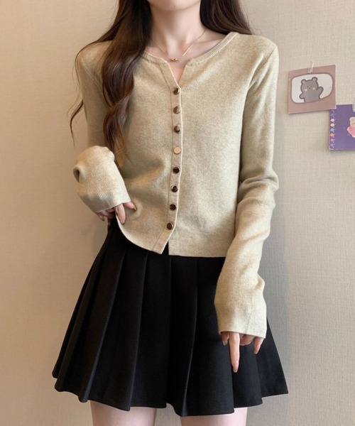 Beststore(ベストストア)の「ゴールドボタンキーネックカーディガン(カーディガン/ボレロ・レディース・ブラック/アイボリー/ベージュ/ブラウン・FREE)」の8枚目の写真
