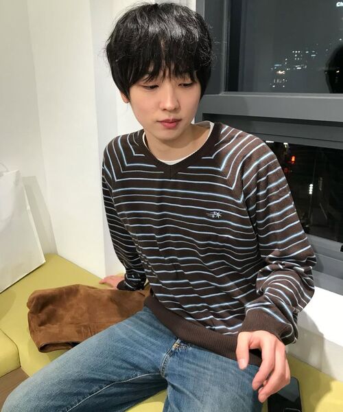 NICE GHOST CLUB(ナイスゴーストクラブ)の「MULTI STRIPE 3STAR V NECK KNIT_BROWN(NG2GSUM600A)(ニット/セーター・レディース・ブラウン・SMALL/MEDIUM/LARGE)」の12枚目の写真