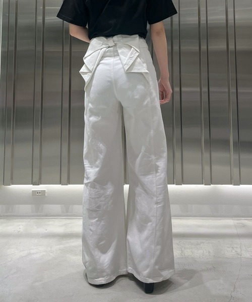 Narcissus（ナルシス）の「バックリボンデニム（デニムパンツ・レディース・ブラック/ホワイト・FREE）」の3枚目の写真