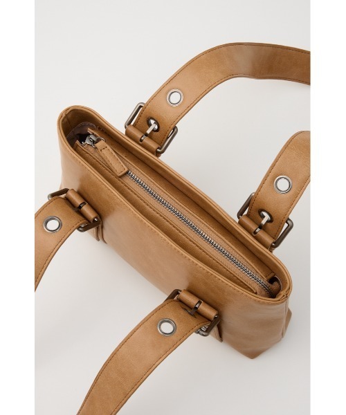 LAGUA GEM（ラグアジェム）の「BELTED COMPACT バッグ（ショルダーバッグ・レディース・ライトピンク/キャメル・FREE）」の13枚目の写真