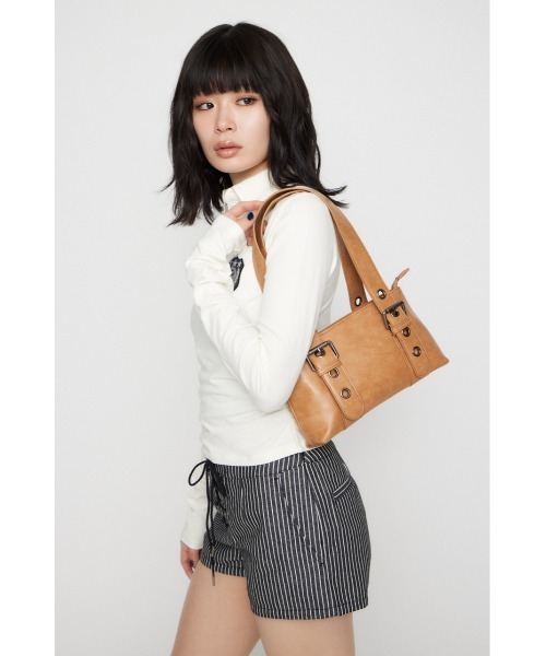 LAGUA GEM（ラグアジェム）の「BELTED COMPACT バッグ（ショルダーバッグ・レディース・ライトピンク/キャメル・FREE）」の16枚目の写真