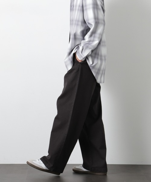 NANO universe(ナノユニバース)の「イージーバギーパンツ(デニムパンツ・メンズ・アイボリー/ブルー/スミクロ・S/L/M)」の18枚目の写真