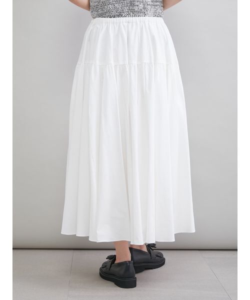 Mila Owen(ミラオーウェン)の「ウエストボリュームフレアスカート(スカート・レディース・グレー/ホワイト/ネイビー/ベージュ・1/0)」の8枚目の写真