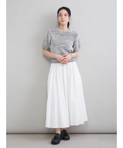 Mila Owen(ミラオーウェン)の「ウエストボリュームフレアスカート(スカート・レディース・グレー/ホワイト/ネイビー/ベージュ・1/0)」の13枚目の写真