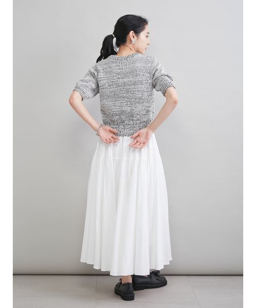 Mila Owen(ミラオーウェン)の「ウエストボリュームフレアスカート(スカート・レディース・グレー/ホワイト/ネイビー/ベージュ・1/0)」の15枚目の写真