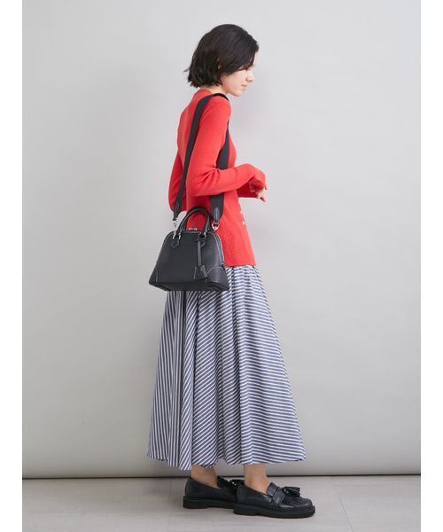 Mila Owen(ミラオーウェン)の「ウエストボリュームフレアスカート(スカート・レディース・グレー/ホワイト/ネイビー/ベージュ・1/0)」の17枚目の写真