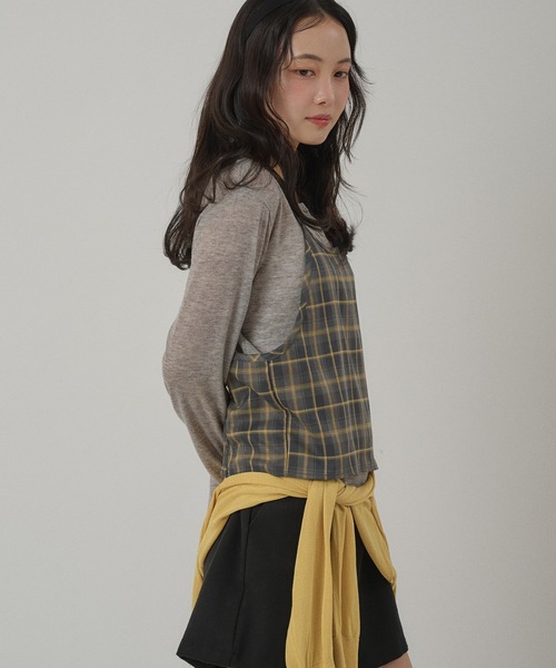 MUHET(ミュエータ)の「sheer henry neck top & halter neck bustier set / シアーヘンリートップス&ホルターネックビスチェセット(Tシャツ/カットソー・レディース・ネイビー/カーキ/チャコールグレー・FREE)」の4枚目の写真