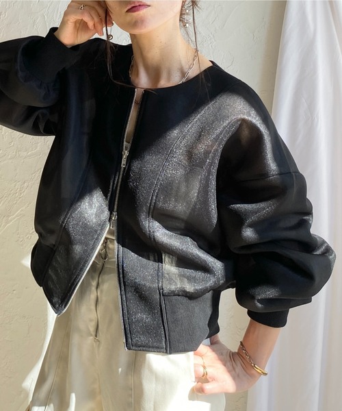 She's Closet(シーズクローゼット)の「ショート丈 ダンボールボンディング ダブルジップ 透け感 シアーブルゾン ジャケット(ブルゾン・レディース・ホワイト/ブラック・FREE)」の2枚目の写真