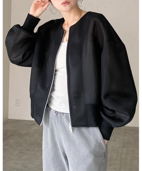 She's Closet(シーズクローゼット)の「ショート丈 ダンボールボンディング ダブルジップ 透け感 シアーブルゾン ジャケット(ブルゾン・レディース・ホワイト/ブラック・FREE)」の14枚目の写真