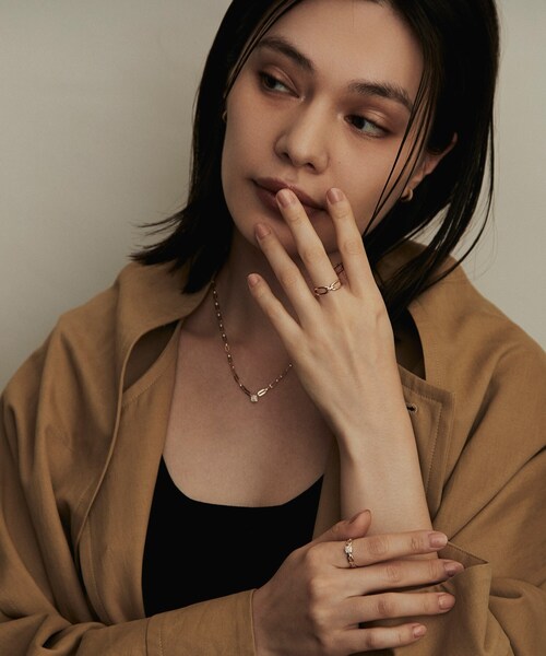 COCOSHNIK(ココシュニック)の「K10フォークドブリッジ リング(リング・レディース・イエローゴールド・14/10/12)」の6枚目の写真