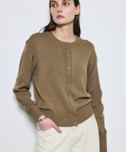 AZUL by moussy(アズールバイマウジー)の「リネンタッチクルーネックニットカーディガン 春服 秋服 ニットトップス 無地 長袖(カーディガン/ボレロ・レディース・アイボリー/ライトピンク/ライトブルー/モカ/ライトブラック・SMALL/MEDIUM)」の1枚目の写真
