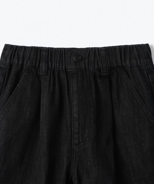 MUSINSA STANDARD KIDS（ムシンサスタンダードキッズ）の「リネンライクワンタックワイドバンディングデニムショーツ[ウォッシュドブラック]（デニムパンツ・レディース・その他・100/110/120/130/140/150/160）」の4枚目の写真