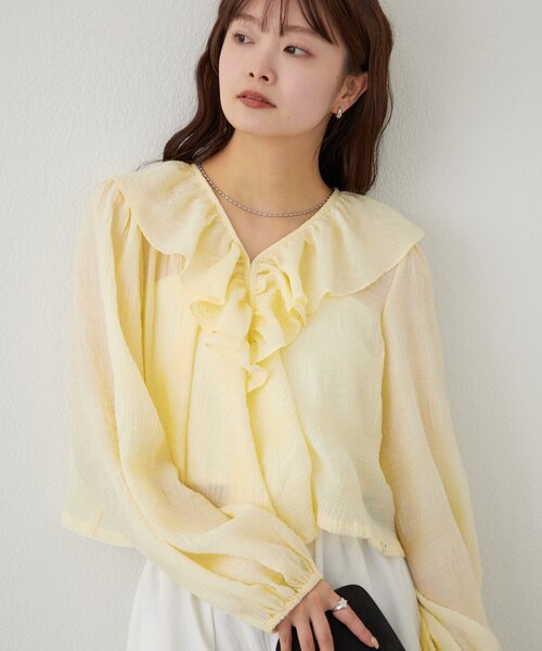 mystic(ミスティック)の「【4色展開/羽織としても◎】フリルカシュクールブラウス(シャツ/ブラウス・レディース・イエロー/ピンク/ブラック/オフホワイト・FREE)」の4枚目の写真