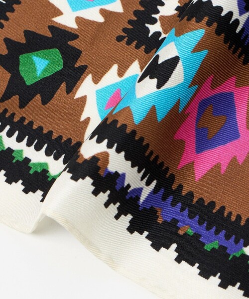 UNITED ARROWS（ユナイテッドアローズ）の「プリント ポケットチーフ（ポケットチーフ・メンズ・ブラウン系/イエロー・FREE）」の5枚目の写真