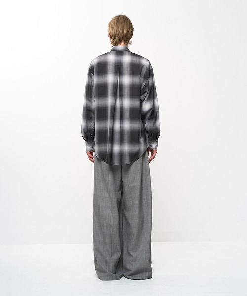 Juha（ユハ）の「LIGHTWEIGHT OMBRE CHECK SHIRT（シャツ/ブラウス・メンズ・ベージュ/グレー・4/3）」の8枚目の写真