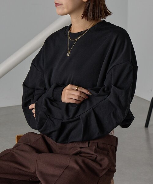 goocy（グーシー）の「裏毛袖タックバルーンプルオーバー（Tシャツ/カットソー・レディース・ブラック/グレー/ホワイト系その他・FREE）」の2枚目の写真