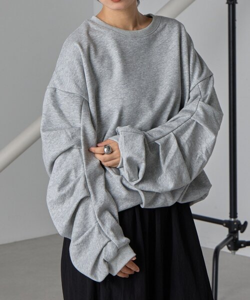 goocy（グーシー）の「裏毛袖タックバルーンプルオーバー（Tシャツ/カットソー・レディース・ブラック/グレー/ホワイト系その他・FREE）」の14枚目の写真