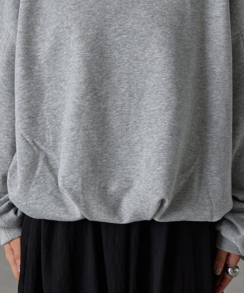 goocy（グーシー）の「裏毛袖タックバルーンプルオーバー（Tシャツ/カットソー・レディース・ブラック/グレー/ホワイト系その他・FREE）」の20枚目の写真