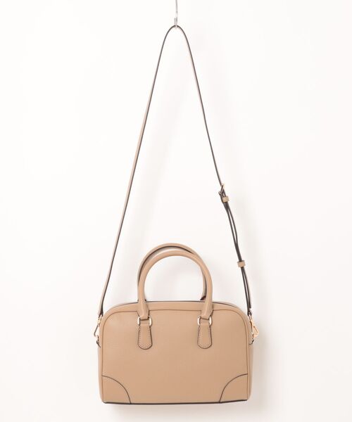 MICHAEL KORS(マイケルコース)の「THOMPSON ぺブル レザー ダッフル サッチェル ミディアム(ハンドバッグ・レディース・キャメル・FREE)」の2枚目の写真