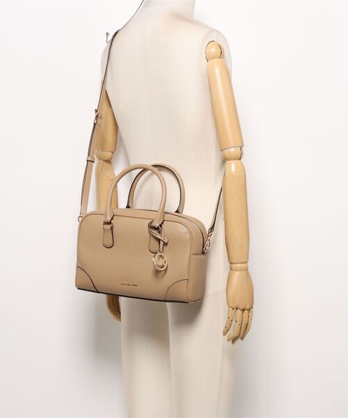 MICHAEL KORS(マイケルコース)の「THOMPSON ぺブル レザー ダッフル サッチェル ミディアム(ハンドバッグ・レディース・キャメル・FREE)」の5枚目の写真